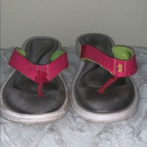 Women’s cushion sandals